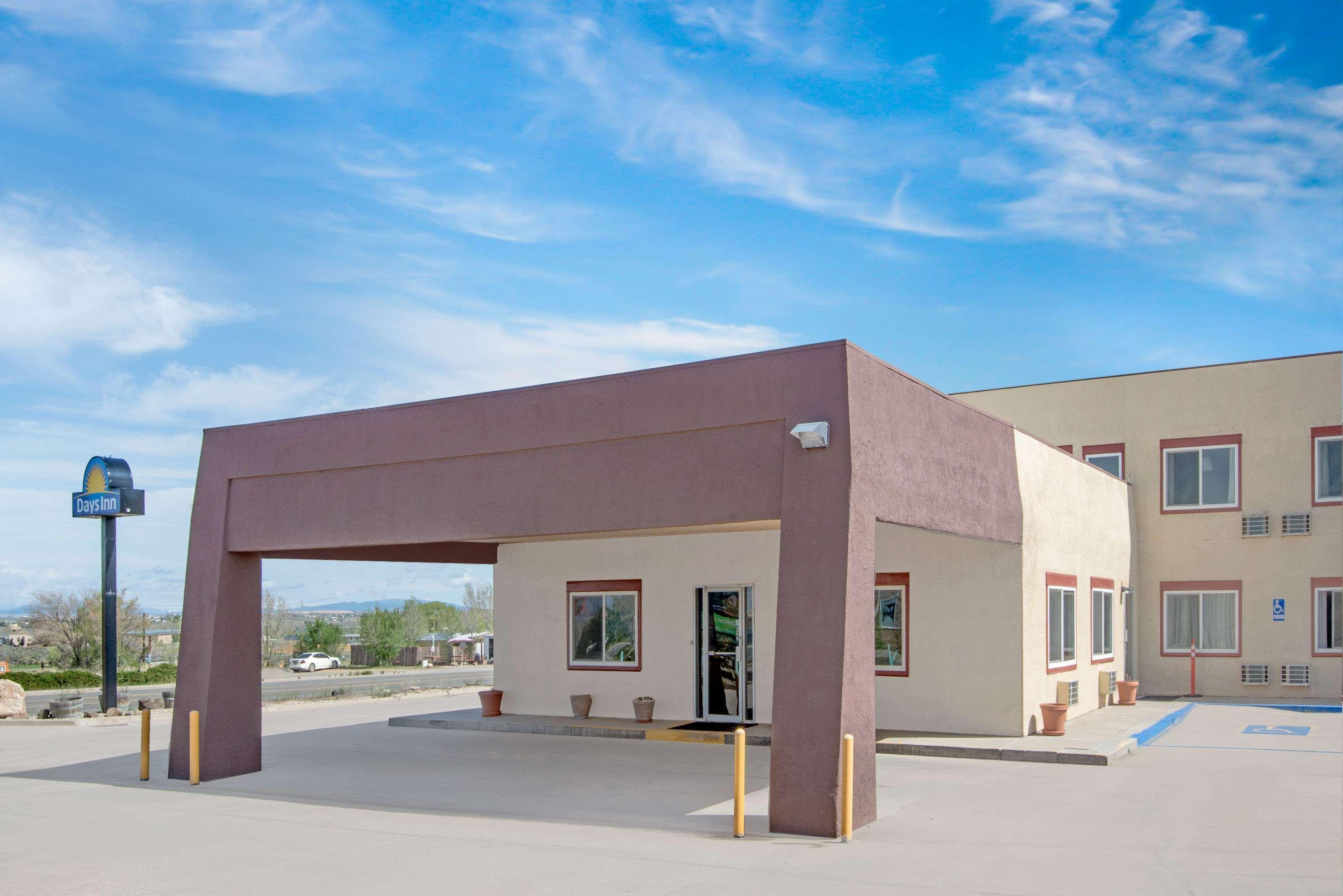 Days Inn By Wyndham Taos Extérieur photo