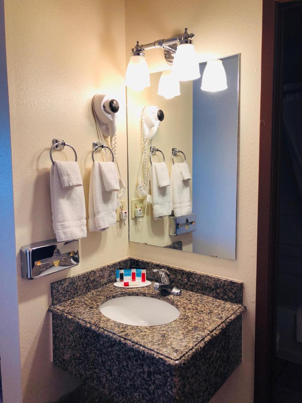 Days Inn By Wyndham Taos Extérieur photo