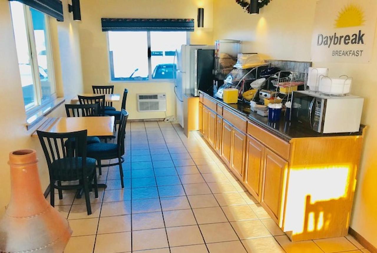 Days Inn By Wyndham Taos Extérieur photo