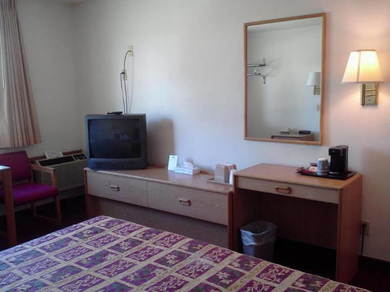 Days Inn By Wyndham Taos Extérieur photo