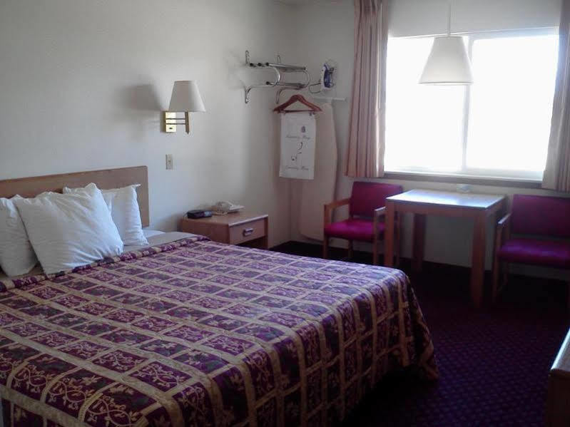 Days Inn By Wyndham Taos Extérieur photo